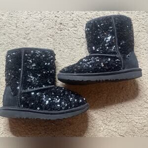 UGG SEQUIN BOOTIE CLASSIC SHORT CHUNKY BLACK KIDS SIZE 1 NON SKID SOLES